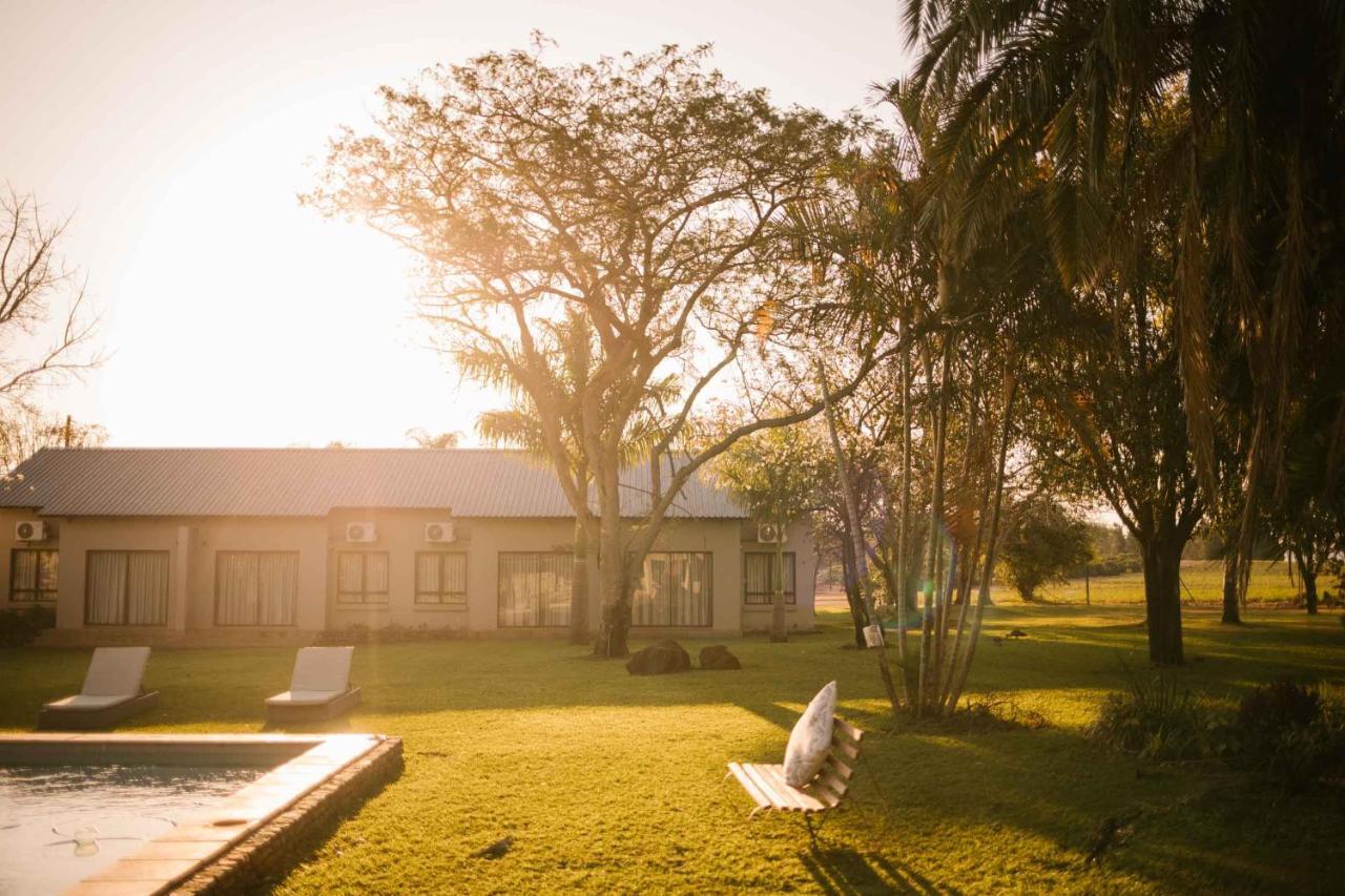 Hamiltons Lodge & Restaurant Malalane Exterior foto