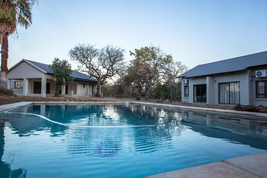 Hamiltons Lodge & Restaurant Malalane Exterior foto
